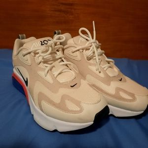 Nike Air Max 200 Womens Desert Sand Sneakers